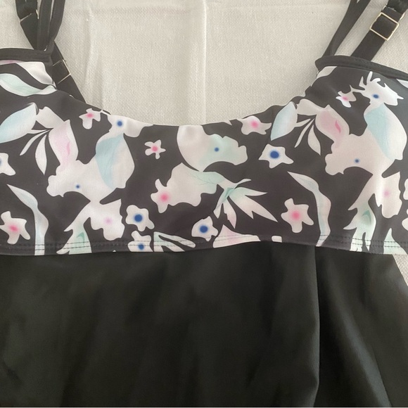 Tankini black green pink and white SZ L. NWOT UNBRANDED - Picture 3 of 12